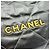 Chanel Bolso de hombro pequeño de piel de becerro negra y metal dorado Negro - vista 8