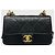 Chanel Bolsa de aba acolchoada com corrente dourada Series Preto - vista 2