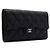 Chanel Cartera Larga Classic Flap de Caviar Negro - vista 3