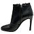 Botas de cano curto Chanel em couro preto com borda recortada e bico acolchoado - vista 3