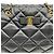 Bolsa de ombro acolchoada em couro preto Salvatore Ferragamo com laço - vista 4