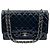 Timeless Borsa Maxi Flap Chanel in pelle verniciata blu navy