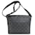 Borsa a tracolla Louis Vuitton Monogram Eclipse District PM Nero - vista 2