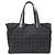 Timeless Borsa a mano Chanel in nylon nero - vista 2