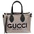 Gucci Small Logo-Print Tote Bag aus beigem Canvas
