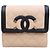 Chanel Portafoglio Piccolo con Patta in Caviar e Logo CC