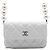 Chanel Mini Bolsa de Ombro com Aba e Corrente de Pérolas em Couro Branco - vista 2