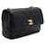 Chanel Schultertasche und Crossbody-Bag aus schwarzem Lammleder mit Perlenkette und goldenem CC-Verschluss - Ansicht 4