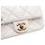 Chanel Mini Bolsa de Ombro com Aba em pele de cordeiro branca com pérolas e ferragens douradas Branco - vista 10