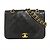 Borsa a tracolla Chanel Matelassé con patta completa e catena Nero