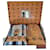 Ensemble de deux serviettes MCM monogramme Marron Noir Blanc Doré Gris
