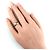 Anillo Cartier Trinity en oro blanco oro amarillo y oro rosa - vista 6