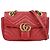 Gucci Mini bolso de hombro GG Marmont matelassé rojo
