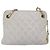 Borsa a tracolla CHANEL Matelasse con catena in pelle bianca CC Auth 76482 Bianco - vista 2