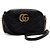 Marmont Gucci Pequena mala de ombro e crossbody matelassé com corrente