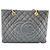 Saco Chanel GST Tote em preto - vista 2
