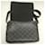 Borsa a tracolla Louis Vuitton Monogram Eclipse District PM Nero - vista 5