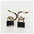 Orecchini CHANEL Push Lock Coco in metallo dorato CC Auth 198851M - vista 4