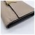 Cartera tri-fold Louis Vuitton en piel Taurillon beige - vista 3