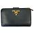 Cartera compacta bi-fold de piel con placa de logo Prada Negro