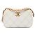 Borsa camera Chanel Melody in pelle caviar matelassé bianca con CC e catena Bianco
