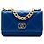 Bolsa Chanel 19 Wallet On Chain em pele de cordeiro acolchoada azul