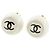 Timeless Orecchini a clip Chanel Coco Mark Bianco D'oro