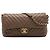 Borsa a tracolla Chanel Jumbo Chevron in vitello iridescente surpiqué marrone