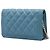Bolsa Chanel Boy Wallet On Chain em pele de cordeiro acolchoada azul - vista 2
