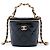 Chanel Afternoon Tea Vanity Case aus schwarzem gestepptem Lackleder mit Griff und Kette