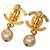 Orecchini a clip Chanel Gold CC placcati oro con perle sintetiche e chiusura turn lock Bianco D'oro - vista 2