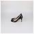 Prada Pumps mit runder Kappe aus schwarzem Lackleder mit Plakette - Ansicht 4