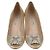 Décolleté Hangisi in raso beige Manolo Blahnik