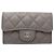 Timeless Tarjetero Chanel de piel de becerro granulada beige - vista 2