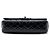 Borsa a tracolla Chanel Medium Classic Double Flap in vernice nera Nero - vista 3