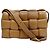 Bottega Veneta Bolsa Tiracolo Medium Cassette Acolchoada Camel Marrom