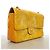 Borsa a tracolla Chanel in pelle verniciata gialla Giallo - vista 2