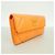 Cartera larga de Chanel en piel de cordero naranja - vista 2