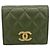 Cartera bi-fold Chanel de piel de becerro granulada caqui