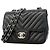 Borsa a tracolla Chanel in pelle d'agnello nera Nero
