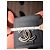 Broche Logo CC Chanel Negro Gold hardware - vista 5