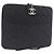 Capa para iPad CHANEL Icon em couro preto e dourado CC Auth 200467