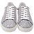 Sapatilhas Stuart Weitzman Goldie com pérolas sintéticas em Silver Glitter Prata - vista 2