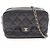 Borsa a tracolla Chanel Matelassé Classic Nero