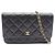 Chanel Matelassé Schultertasche Schwarz