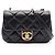 Borsa a tracolla Chanel Matelassé Small Flap Nero
