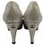 Chanel Pumps in texturiertem Silber-Metallic mit schwarzer Kappe - Ansicht 5