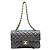 Borsa a tracolla Chanel in pelle caviar nera Nero