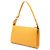 Borsa a tracolla Louis Vuitton Epi Pochette Accessoires Gialla Giallo - vista 2