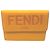 Cartera Micro Tri-fold Fendi en piel de becerro naranja